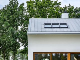 <h1>Zinken dak op woonhuis Zeist</h1>