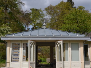 <h1>Roevendak met torentje Maarn</h1>