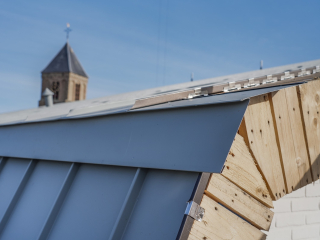 <h1>Dakrenovatie Hellevoetsluis</h1>