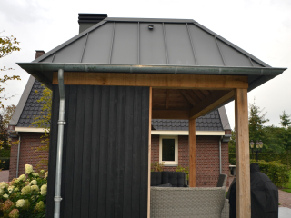 <h1>Veranda met zinken dak</h1>